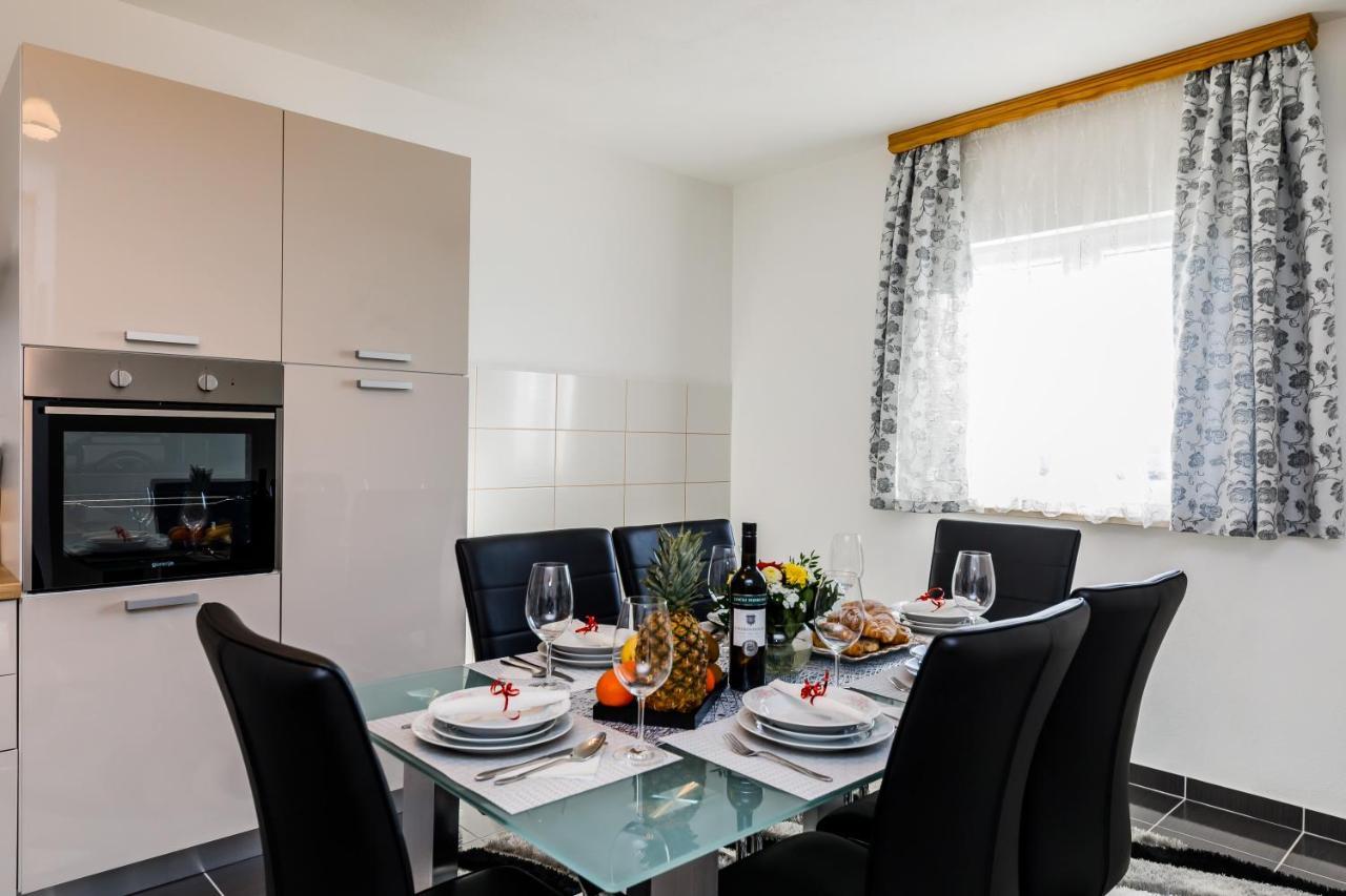 Kaštela Villa Lamarin מראה חיצוני תמונה